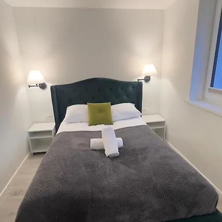 Dabrowka Cieplice Zdroj Apartment